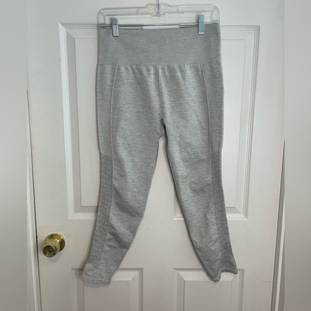 FABLETICS - Perforated seamless leggings